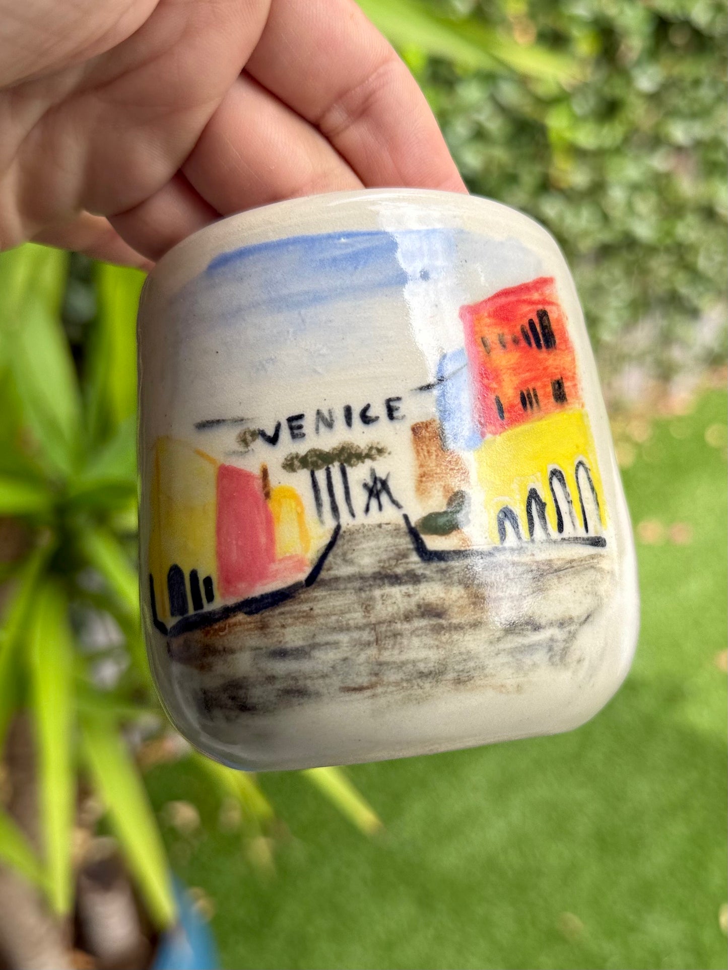Nov 12 | Design a Travel Mug ☕️ @ Cafe Gratitude Venice