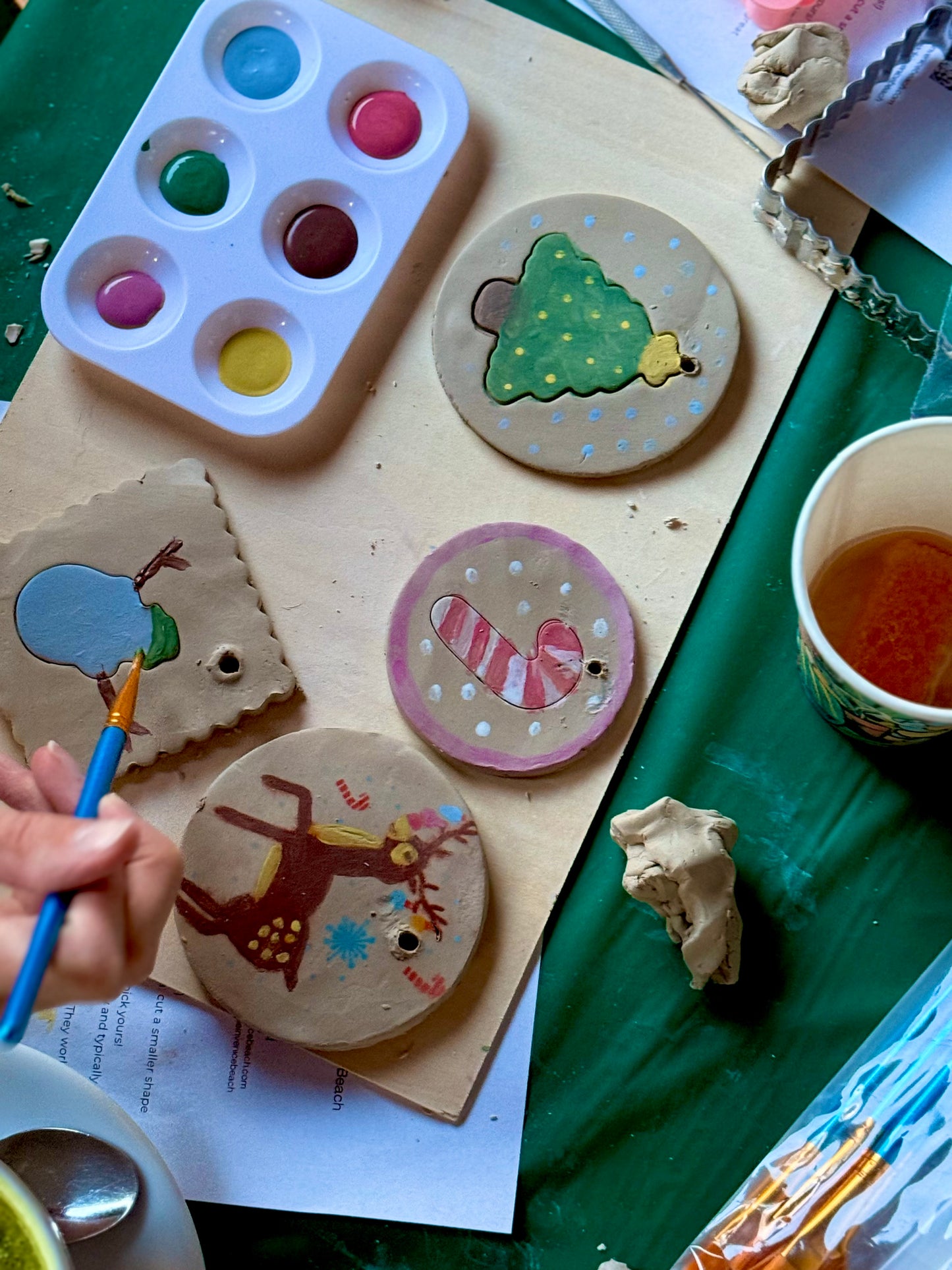 November 20 | Ceramic Ornaments 🎄 Workshop @ Cafe Gratitude Venice