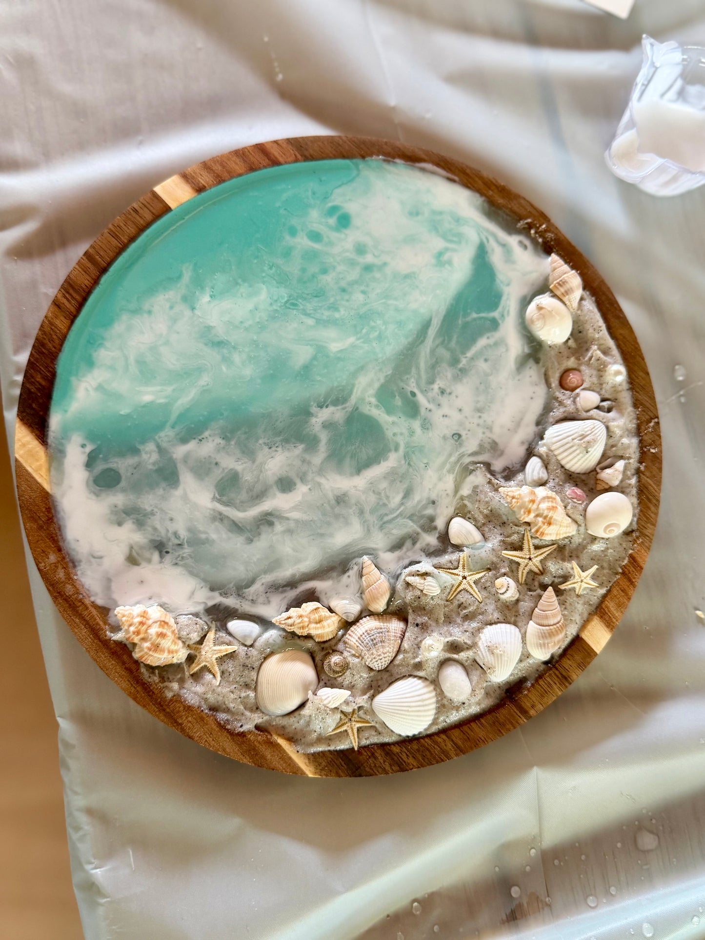 October 11 | Ocean Seascape Resin Tray Workshop @ Alana's Coffee