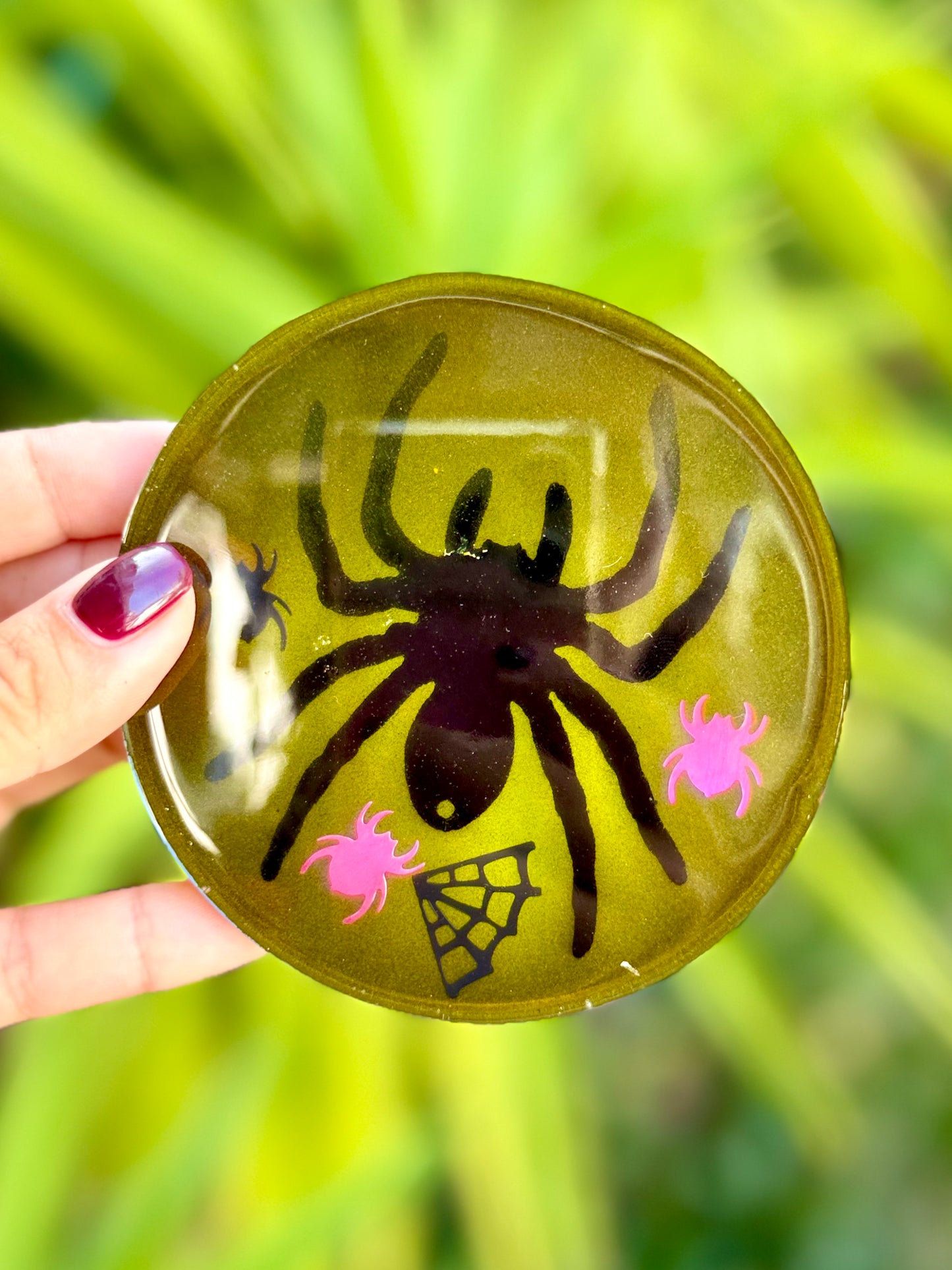 October 25 | 🎃👻 Spooky Coaster Resin Workshop @ Alana's Coffee (Venice)