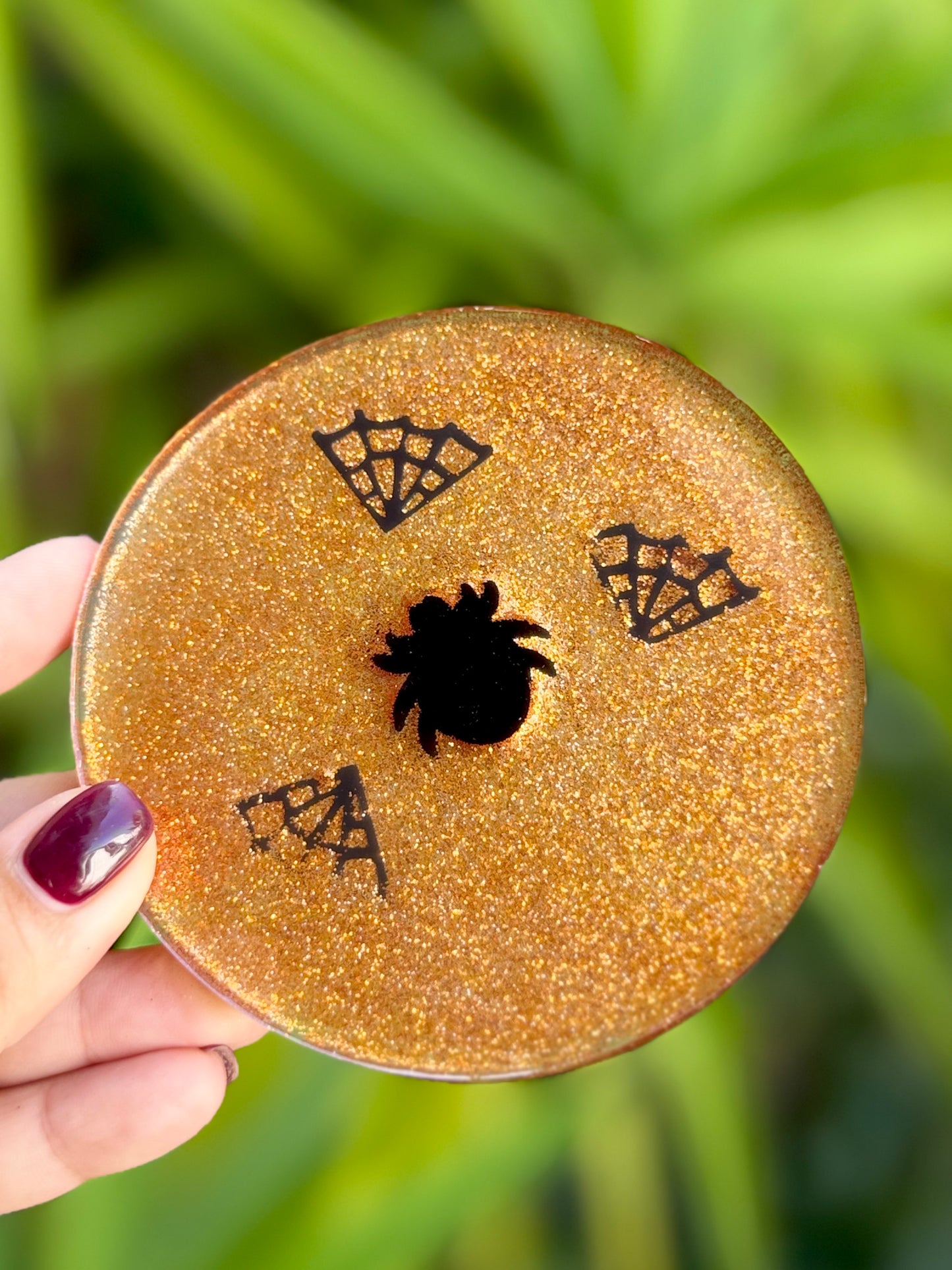 October 25 | 🎃👻 Spooky Coaster Resin Workshop @ Alana's Coffee (Venice)