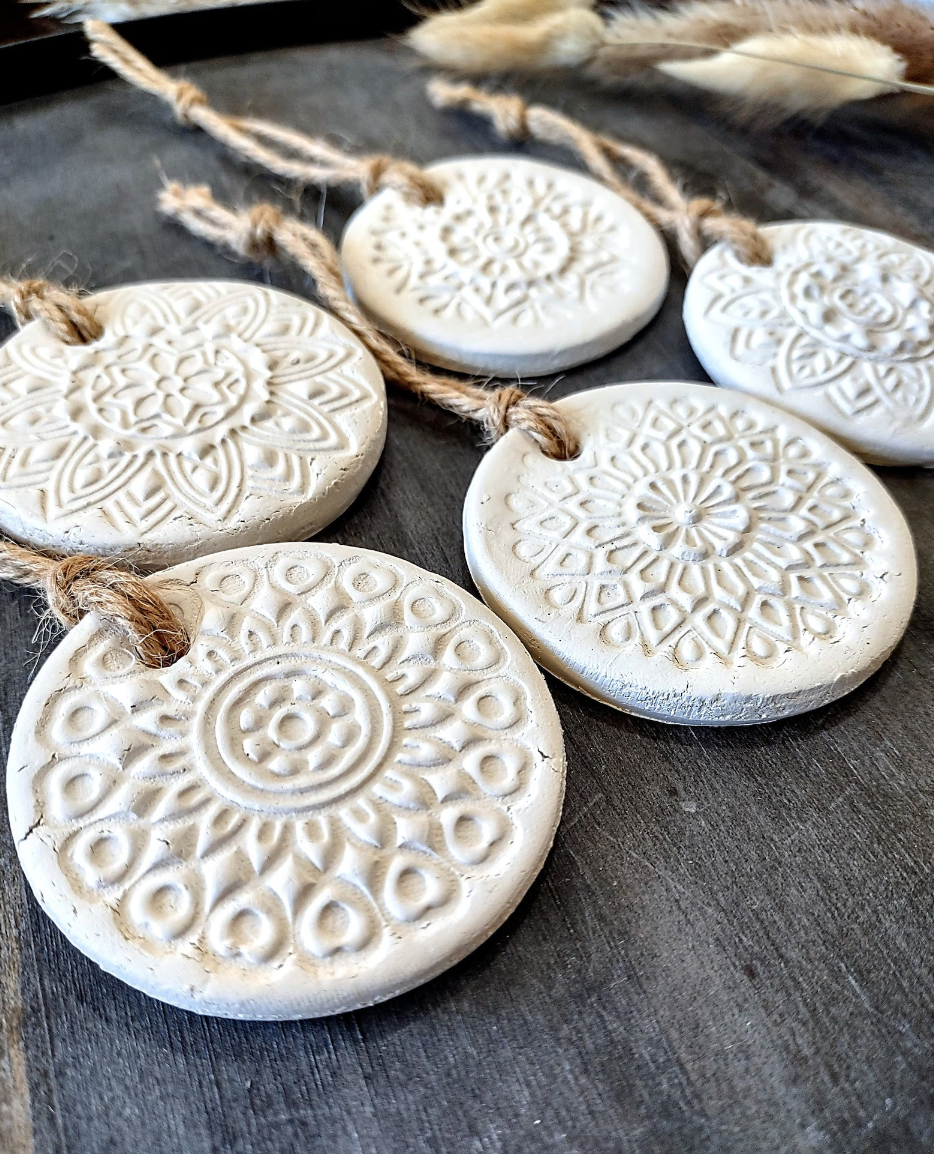 November 17 | Ceramics Workshop [🎄Ornaments]                                    @MUD\WTR:gather Santa Monica